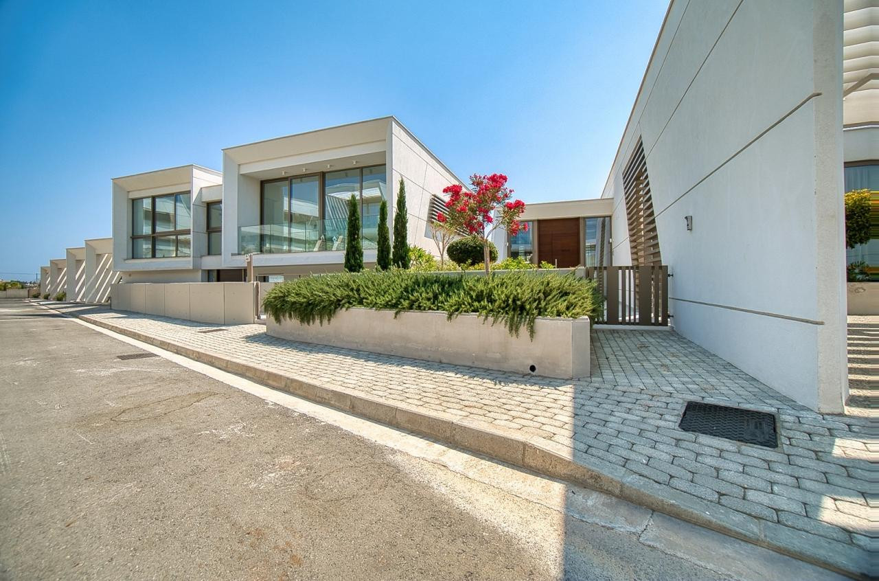 House (Detached) in Moutagiaka, Limassol for Sale