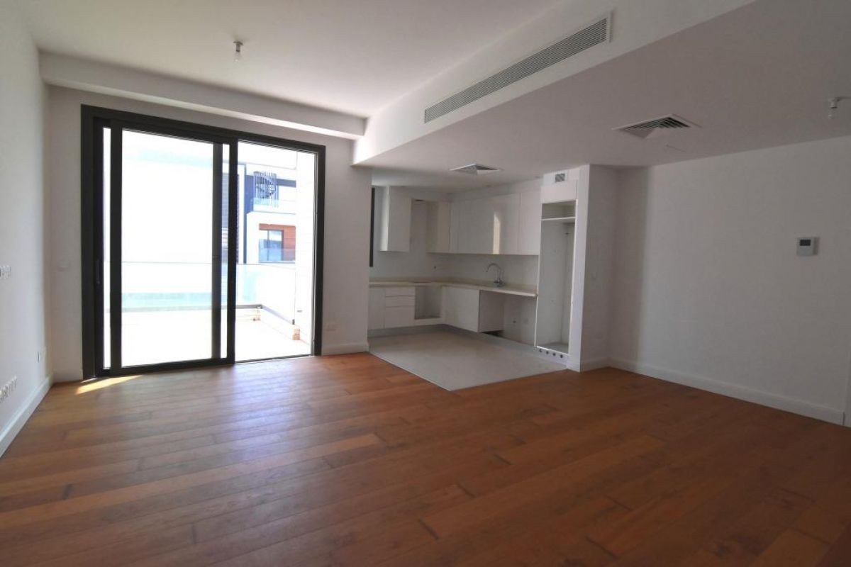 Apartment (Flat) in Papas Area, Limassol for Rent