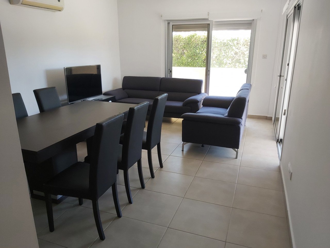 Apartment (Flat) in Petrou kai Pavlou, Limassol for Rent