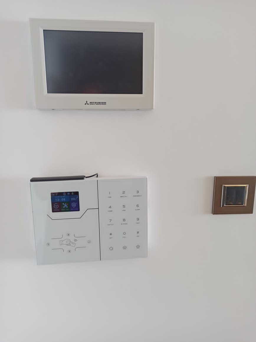 Apartment (Penthouse) in Molos Area, Limassol for Sale