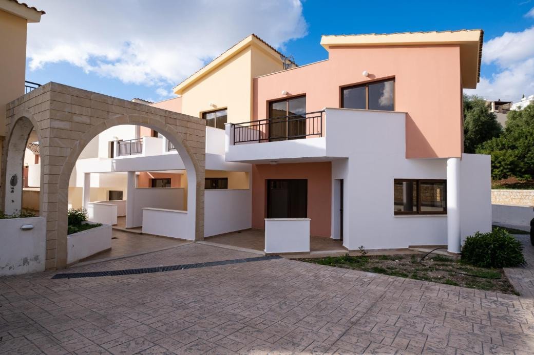 House (Maisonette) in Pegeia, Paphos for Sale