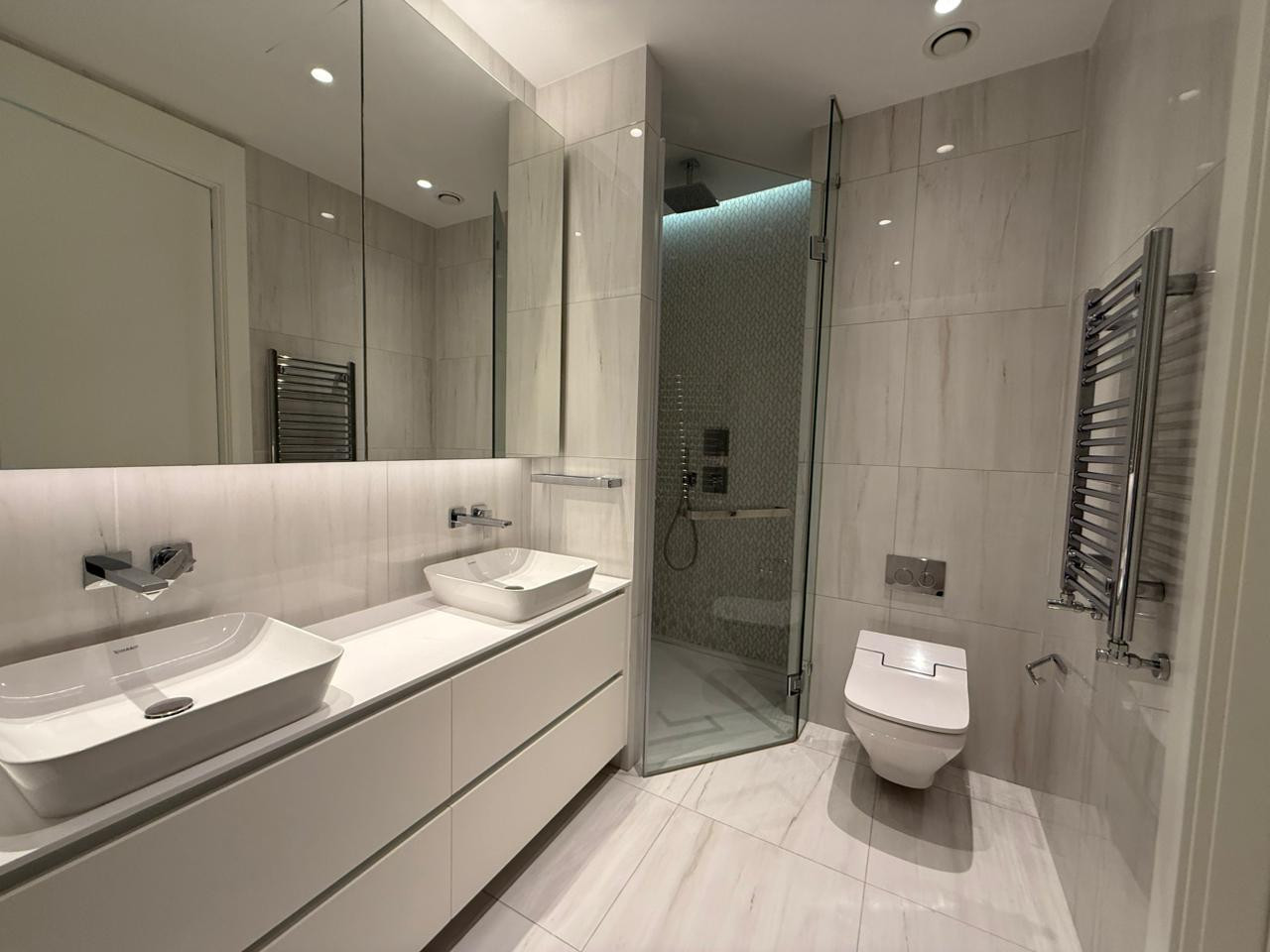 Apartment (Flat) in Moutagiaka Tourist Area, Limassol for Sale