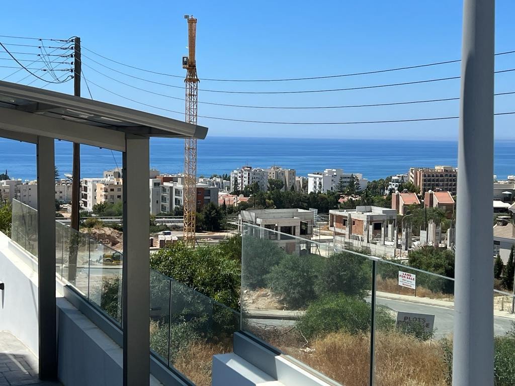 House (Semi detached) in Agios Tychonas, Limassol for Sale