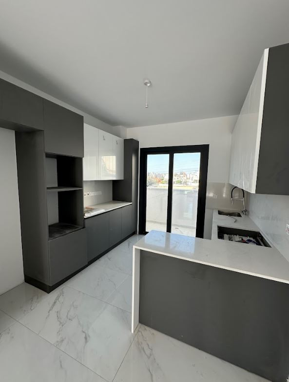 Apartment (Flat) in Tsireio, Limassol for Sale