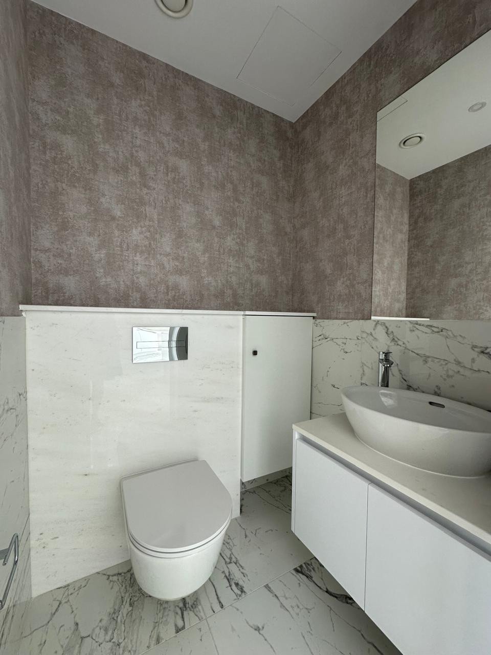 Apartment (Flat) in Germasoyia Tourist Area, Limassol for Sale