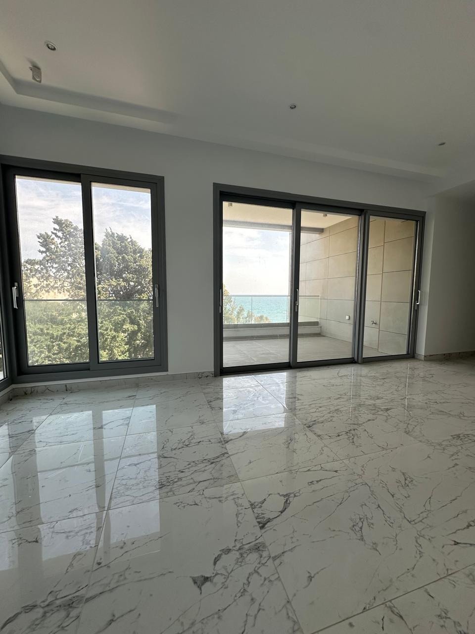 Apartment (Flat) in Germasoyia Tourist Area, Limassol for Sale