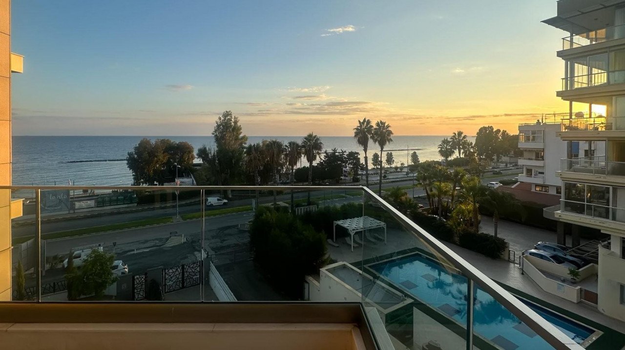 Apartment (Flat) in Germasoyia Tourist Area, Limassol for Sale