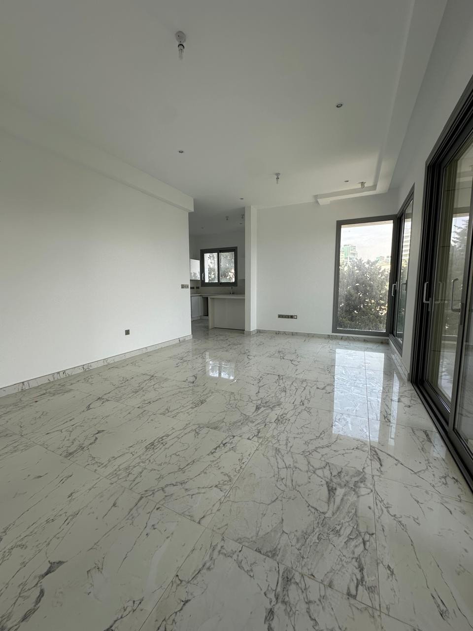 Apartment (Flat) in Germasoyia Tourist Area, Limassol for Sale
