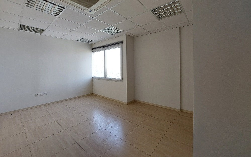 Commercial (Office) in Trypiotis, Nicosia for Sale