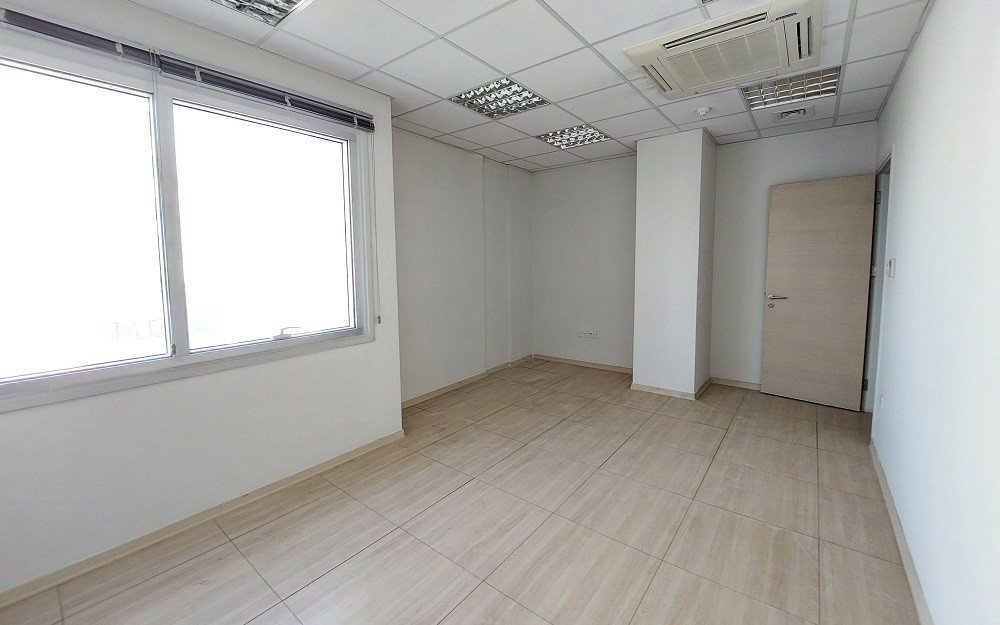 Commercial (Office) in Trypiotis, Nicosia for Sale