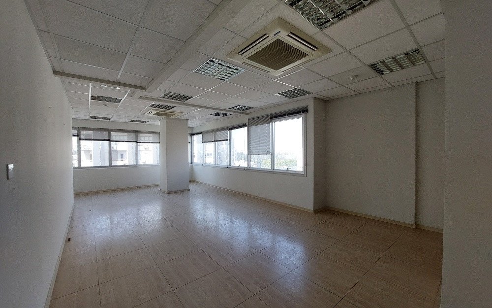 Commercial (Office) in Trypiotis, Nicosia for Sale
