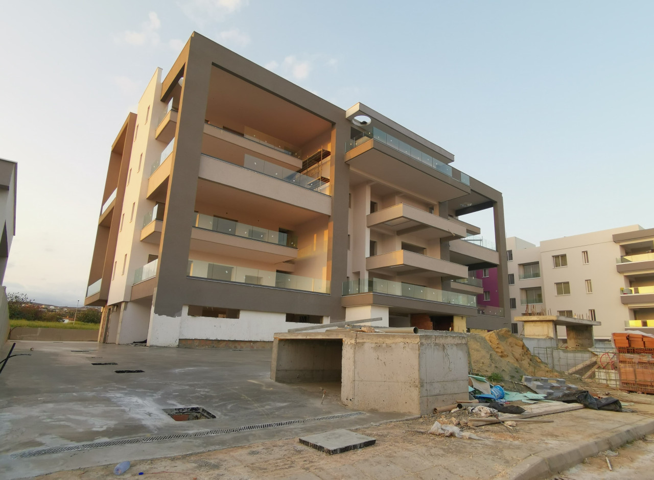 Apartment (Flat) in Polemidia (Kato), Limassol for Sale