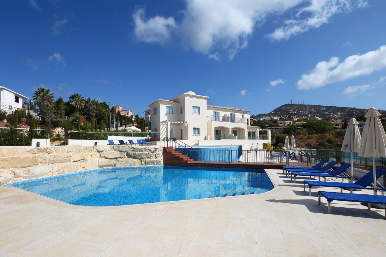 House (Maisonette) in Tala, Paphos for Sale
