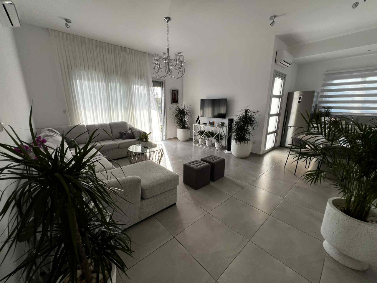 Apartment (Flat) in Agios Tychonas, Limassol for Sale