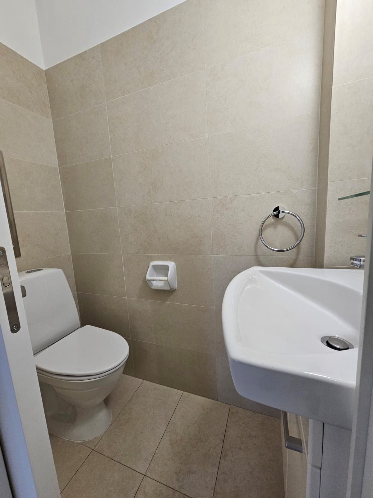 Apartment (Flat) in Neapoli, Limassol for Rent