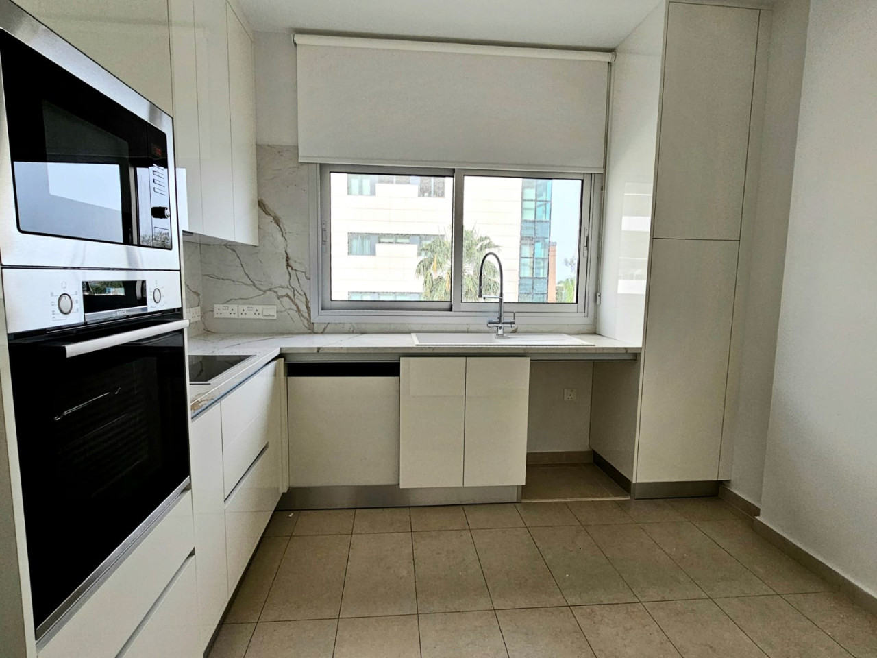 Apartment (Flat) in Neapoli, Limassol for Rent