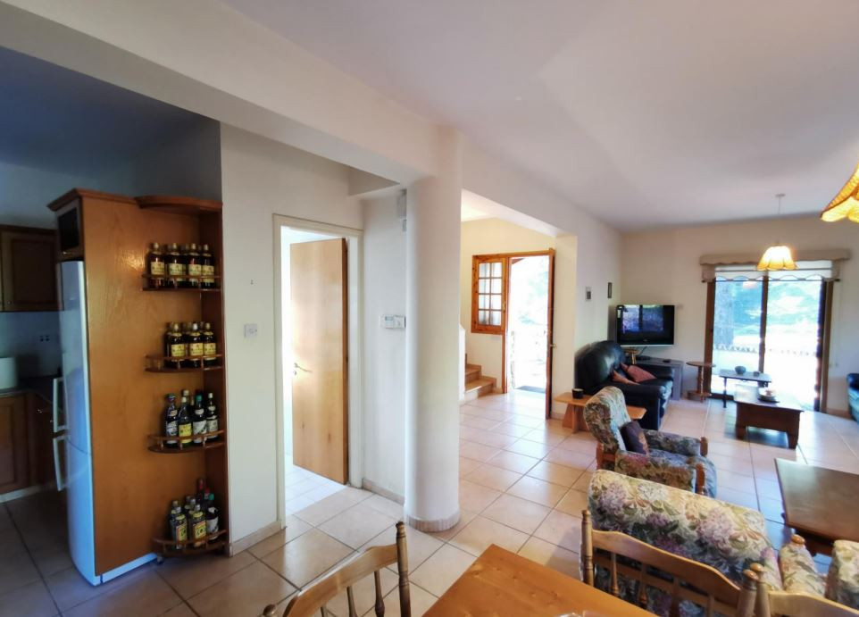 House (Detached) in Moniatis, Limassol for Sale