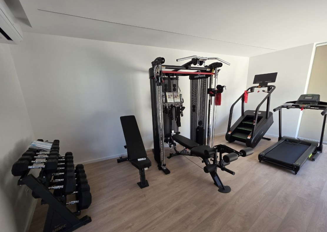 Apartment (Flat) in Green Area, Limassol for Sale