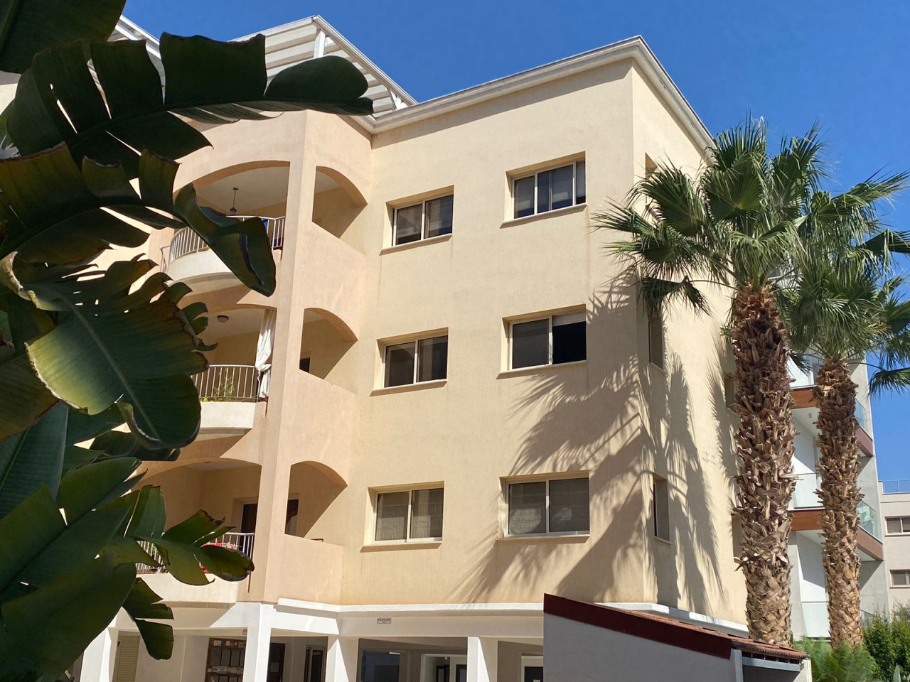 Apartment (Penthouse) in Papas Area, Limassol for Sale