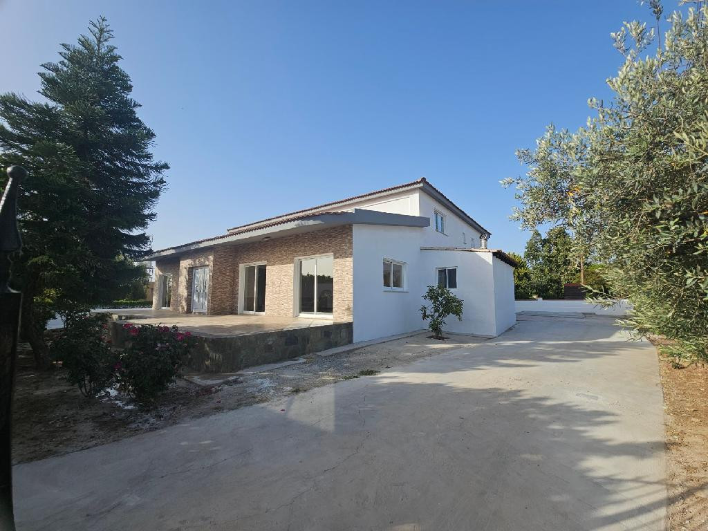 House (Detached) in Paliometocho, Nicosia for Sale