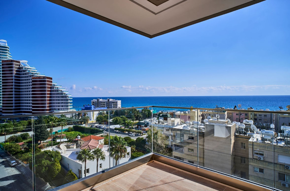 Apartment (Penthouse) in Germasoyia Tourist Area, Limassol for Sale