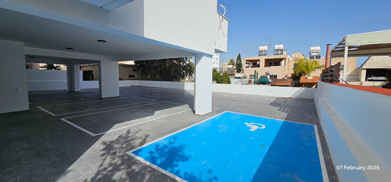 Apartment (Penthouse) in Drosia, Larnaca for Sale