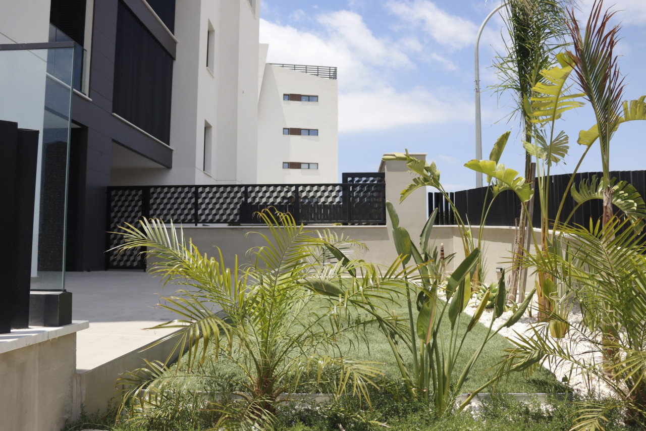 Apartment (Flat) in Germasoyia, Limassol for Sale