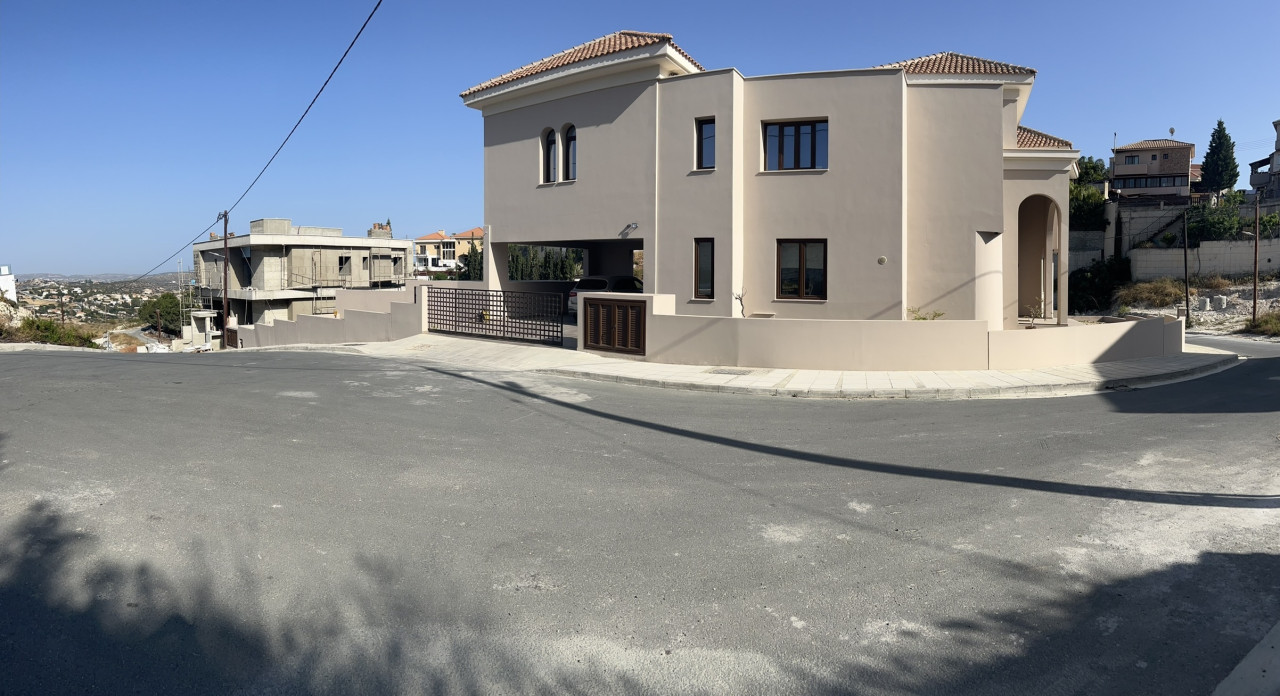 House (Detached) in Agios Tychonas, Limassol for Sale