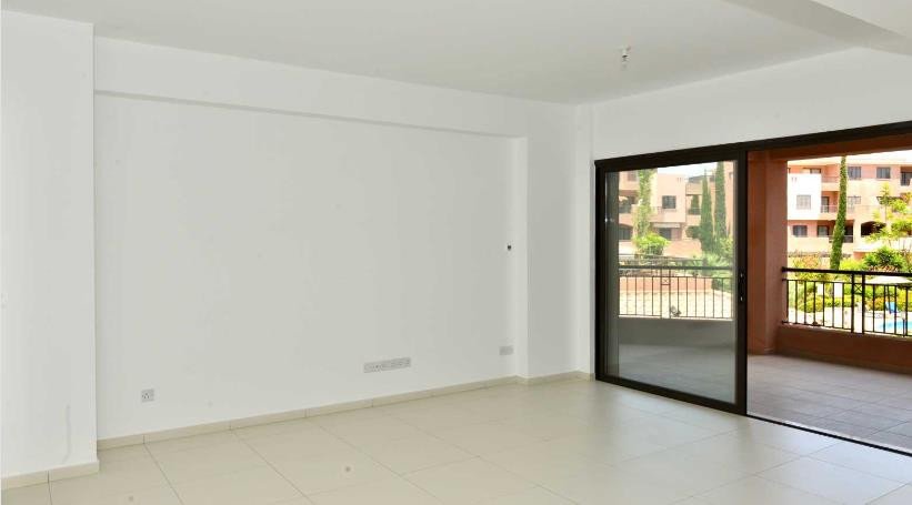 Apartment (Flat) in Kato Paphos, Paphos for Sale