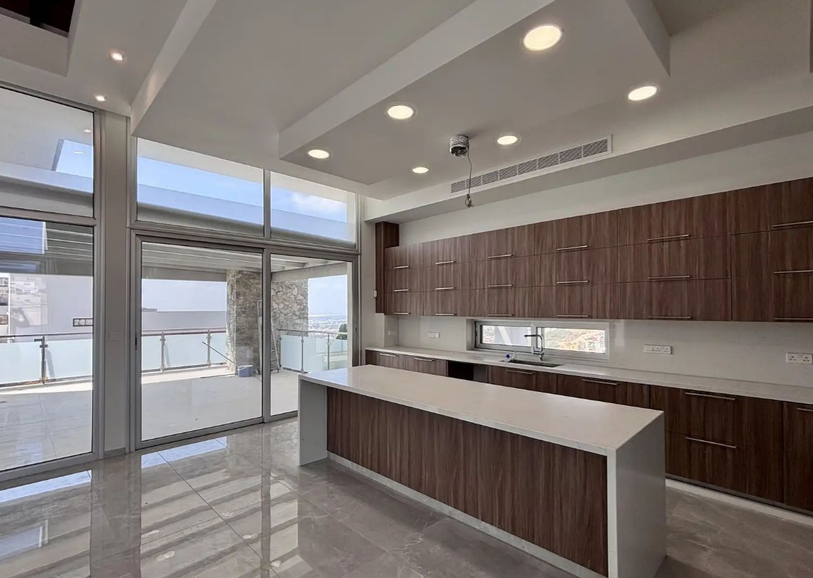 House (Detached) in Agia Fyla, Limassol for Sale