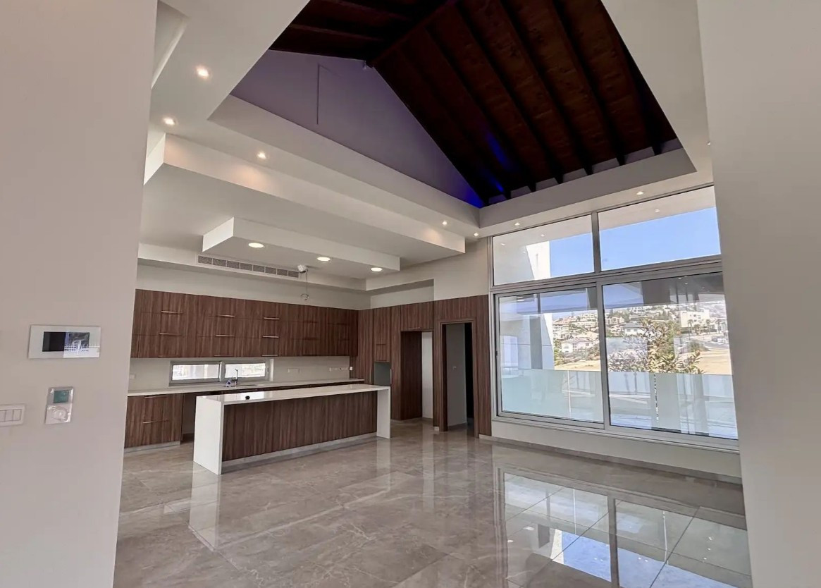 House (Detached) in Agia Fyla, Limassol for Sale