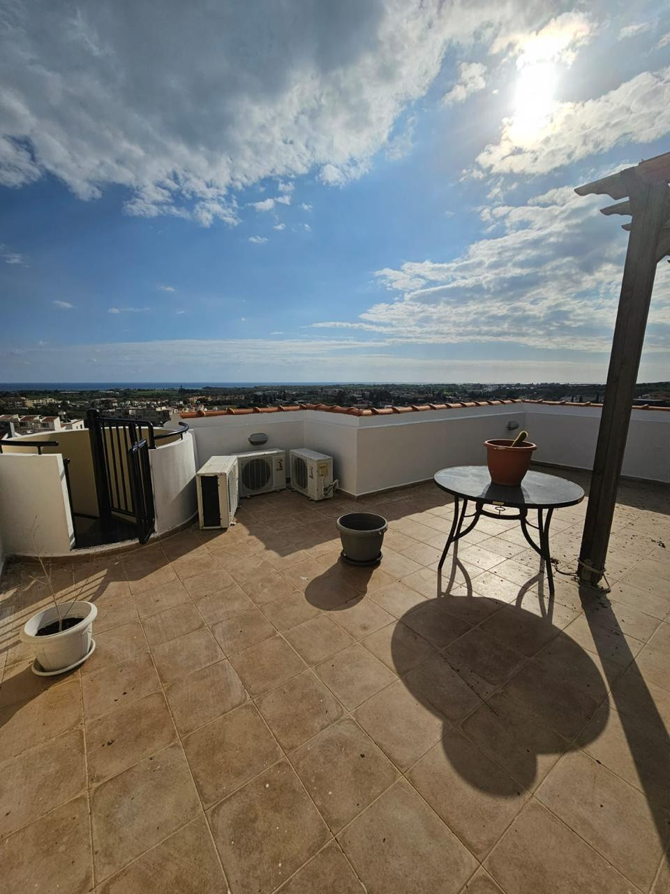 Apartment (Penthouse) in Mazotos, Larnaca for Sale