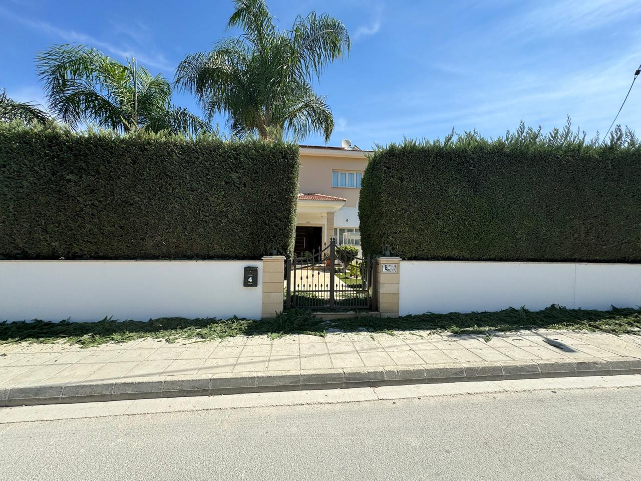 House (Detached) in Agios Tychonas, Limassol for Sale