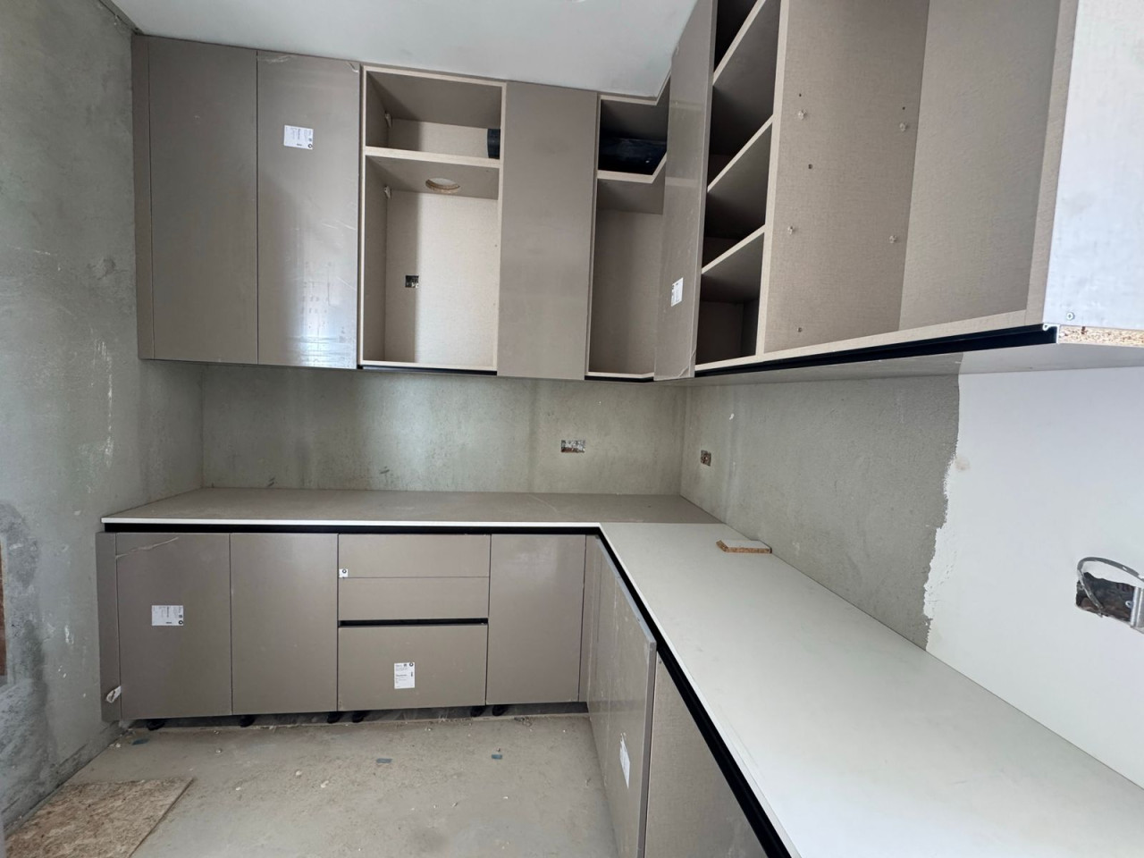 Apartment (Flat) in Agios Ioannis, Limassol for Sale