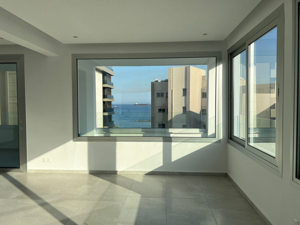 Apartment (Penthouse) in Neapoli, Limassol for Sale