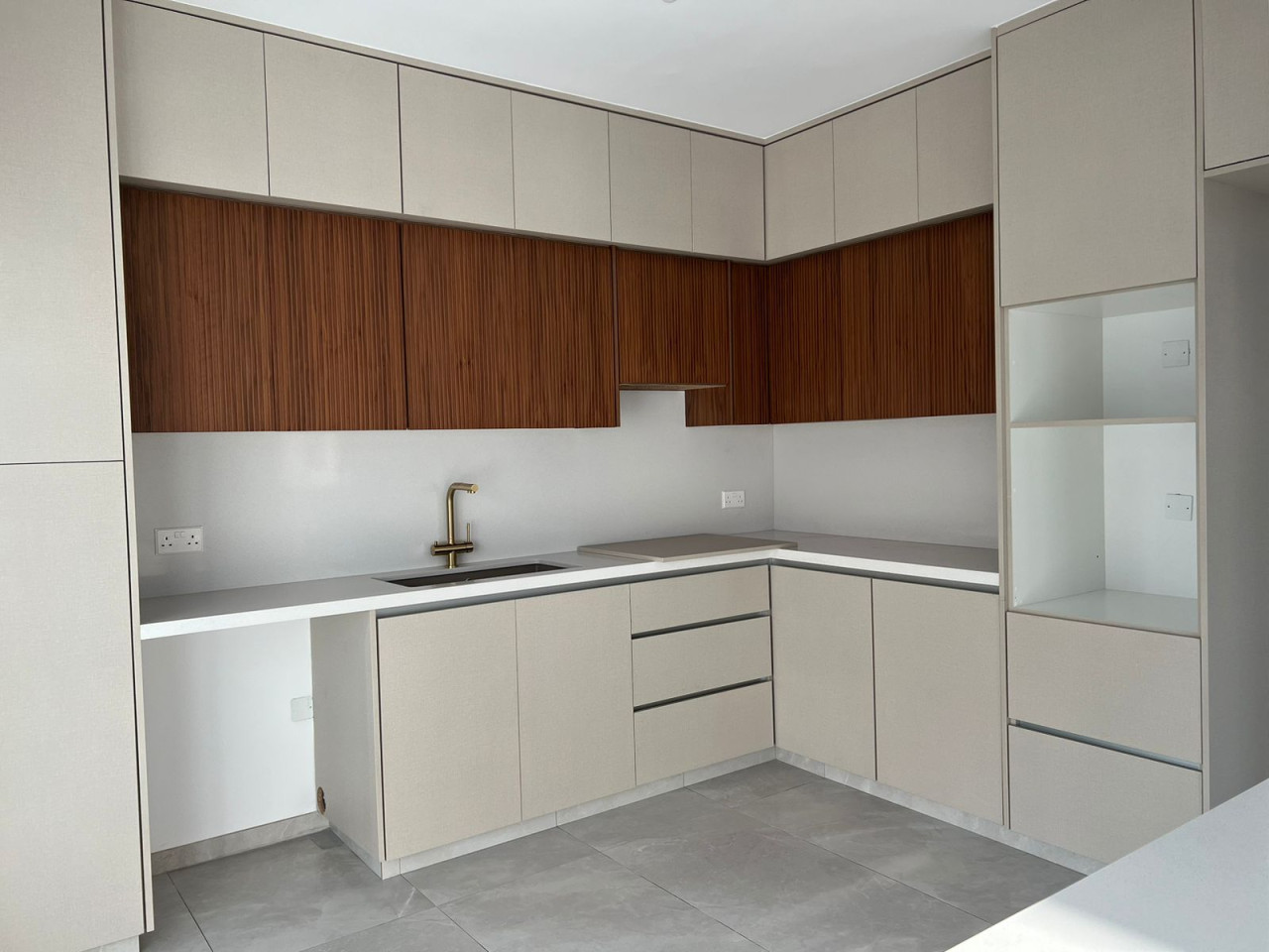 Apartment (Penthouse) in Neapoli, Limassol for Sale