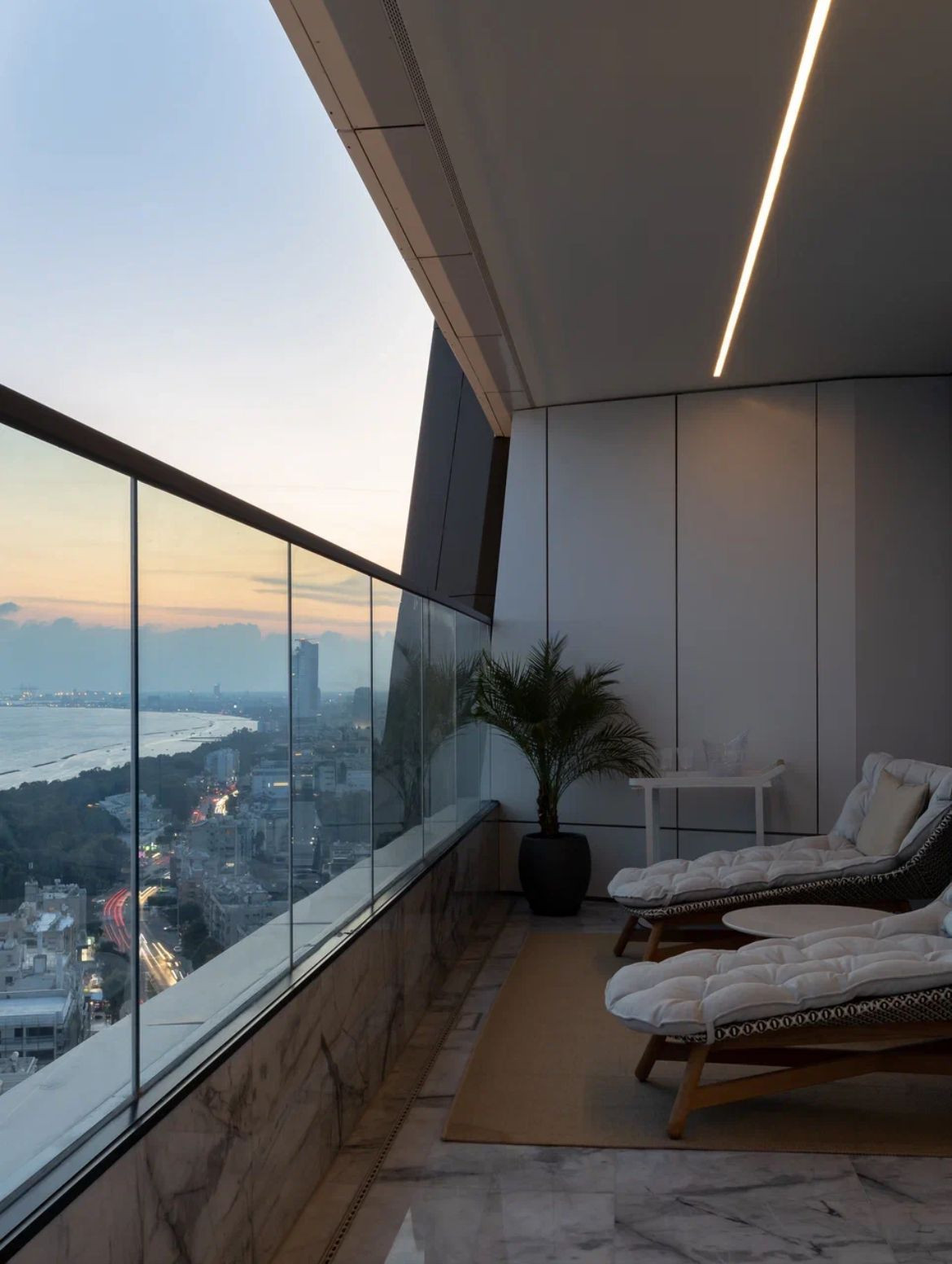 Apartment (Flat) in Germasoyia Tourist Area, Limassol for Sale