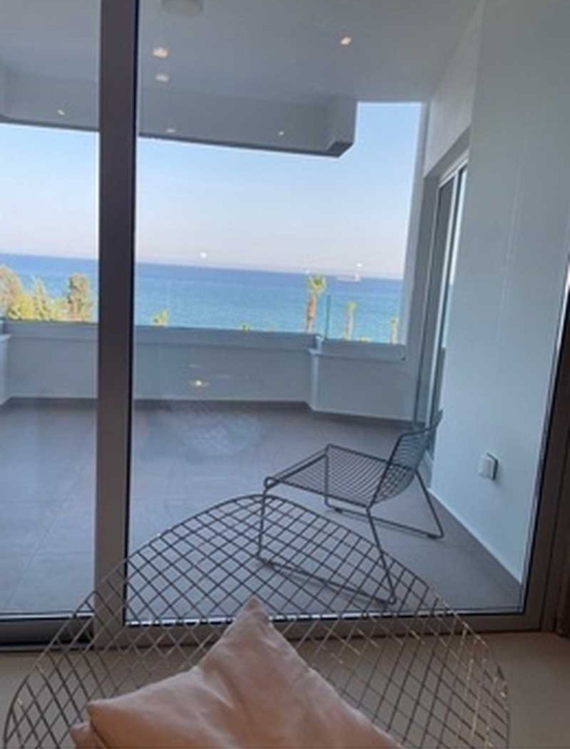 Apartment (Flat) in Molos Area, Limassol for Sale