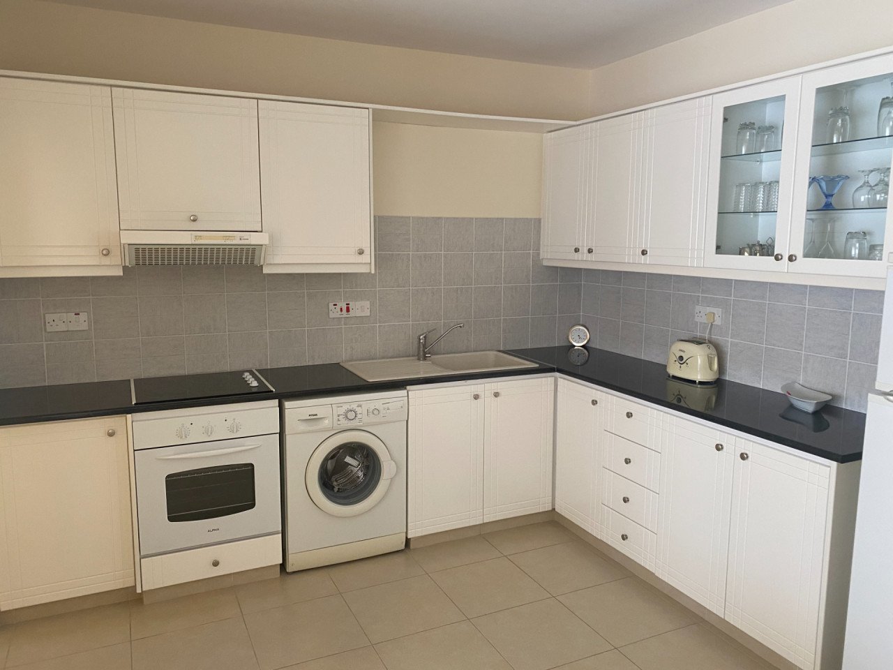 Apartment (Penthouse) in Geroskipou, Paphos for Sale