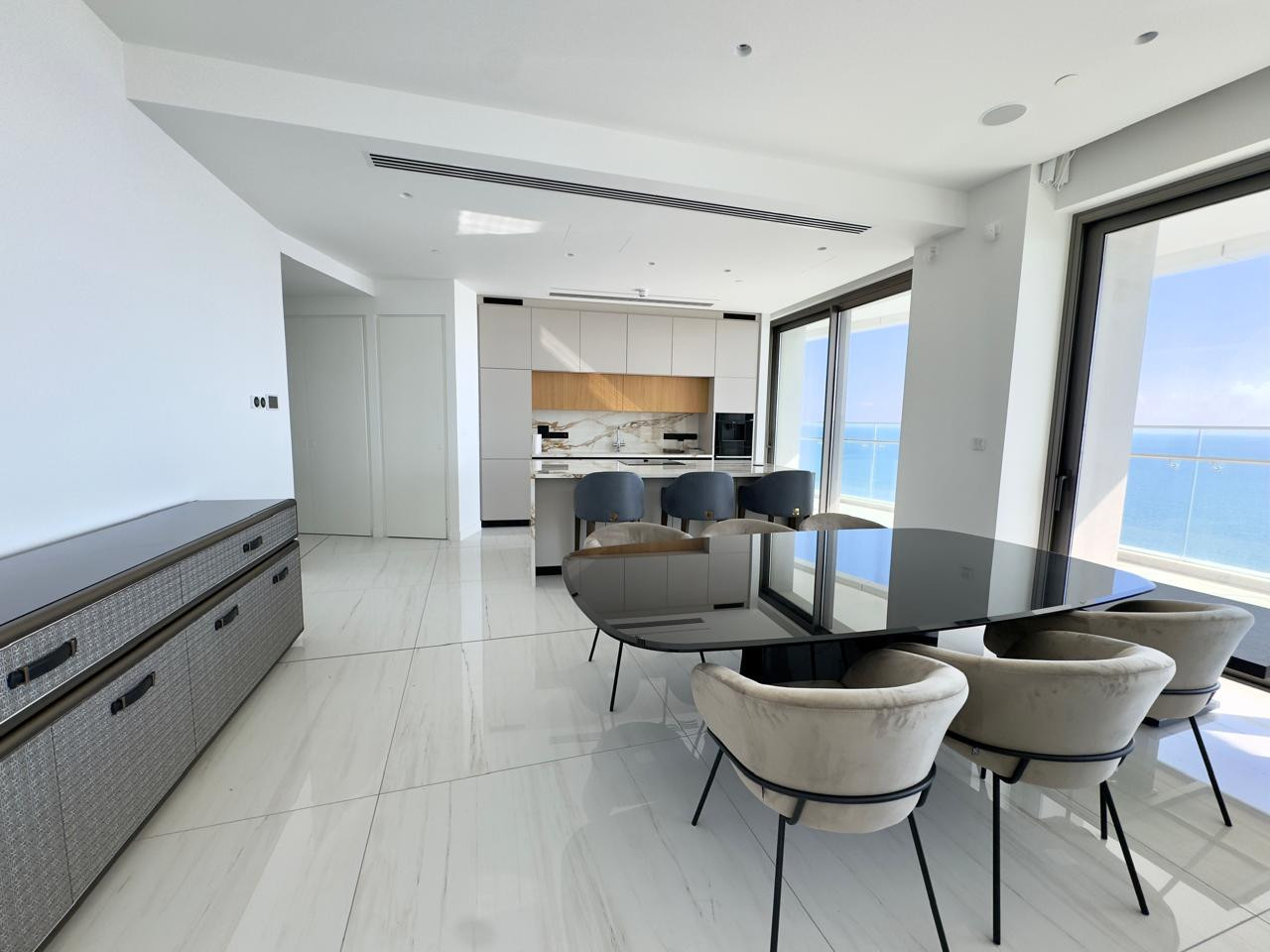 Apartment (Flat) in Germasoyia Tourist Area, Limassol for Rent