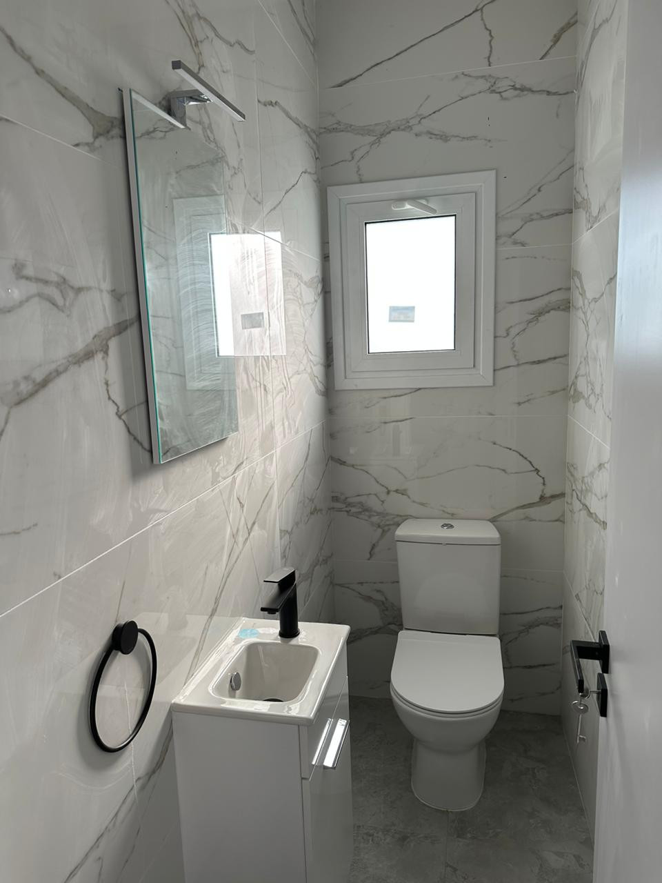 Apartment (Flat) in City Center, Limassol for Sale