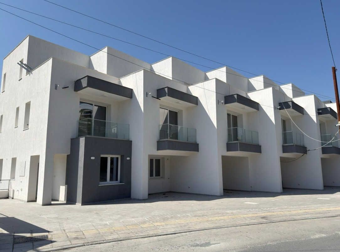 House (Maisonette) in Agios Tychonas, Limassol for Sale