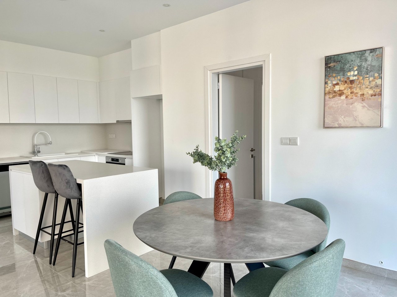 Apartment (Flat) in Neapoli, Limassol for Rent