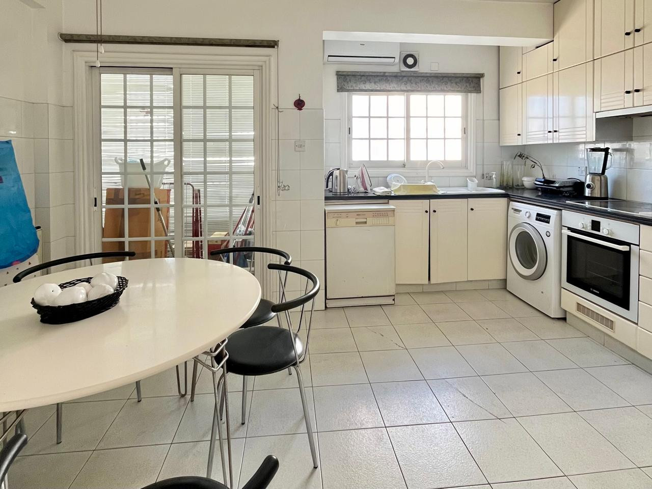 Apartment (Flat) in Strovolos, Nicosia for Sale
