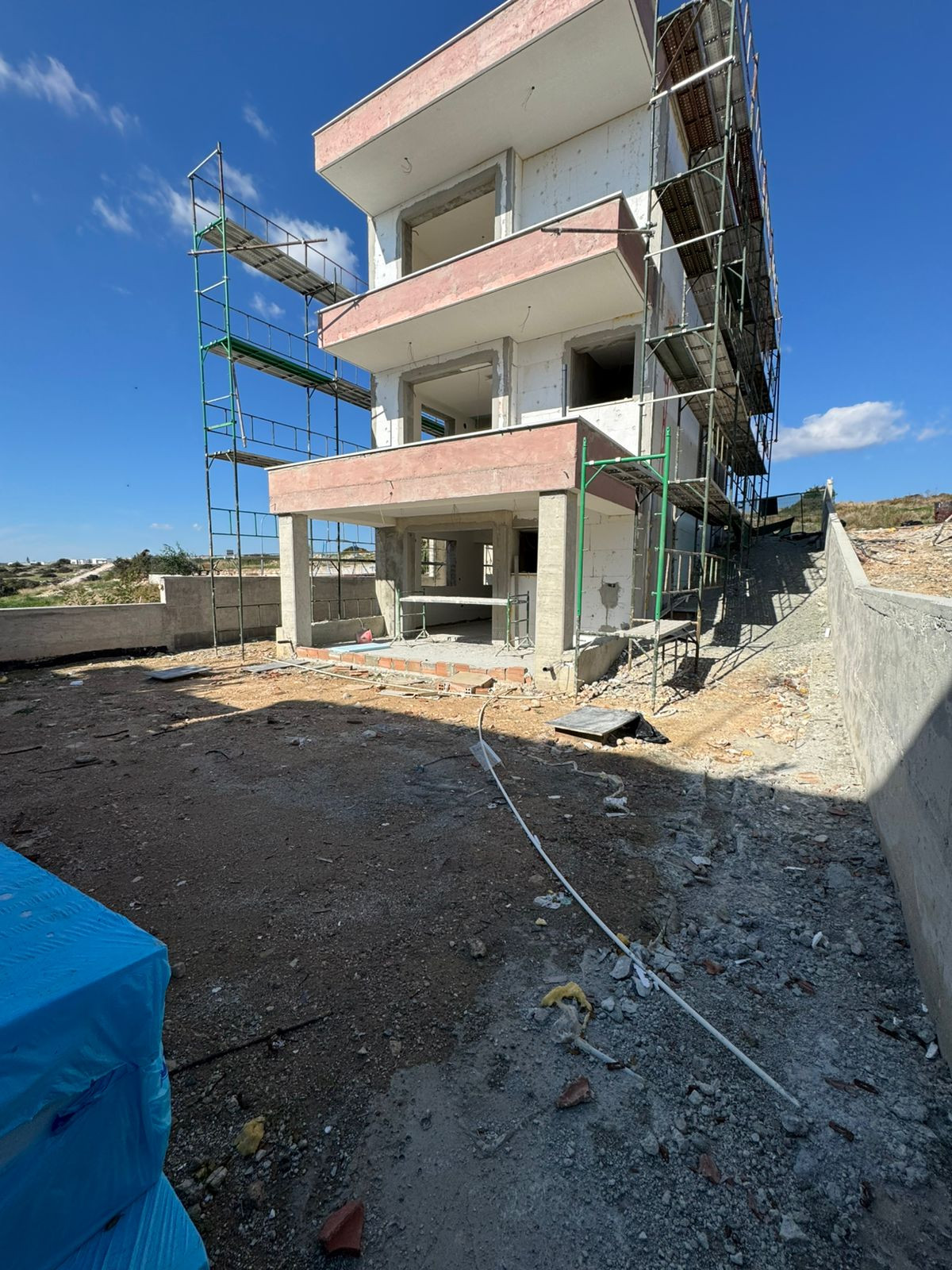 House (Detached) in Kolossi, Limassol for Sale
