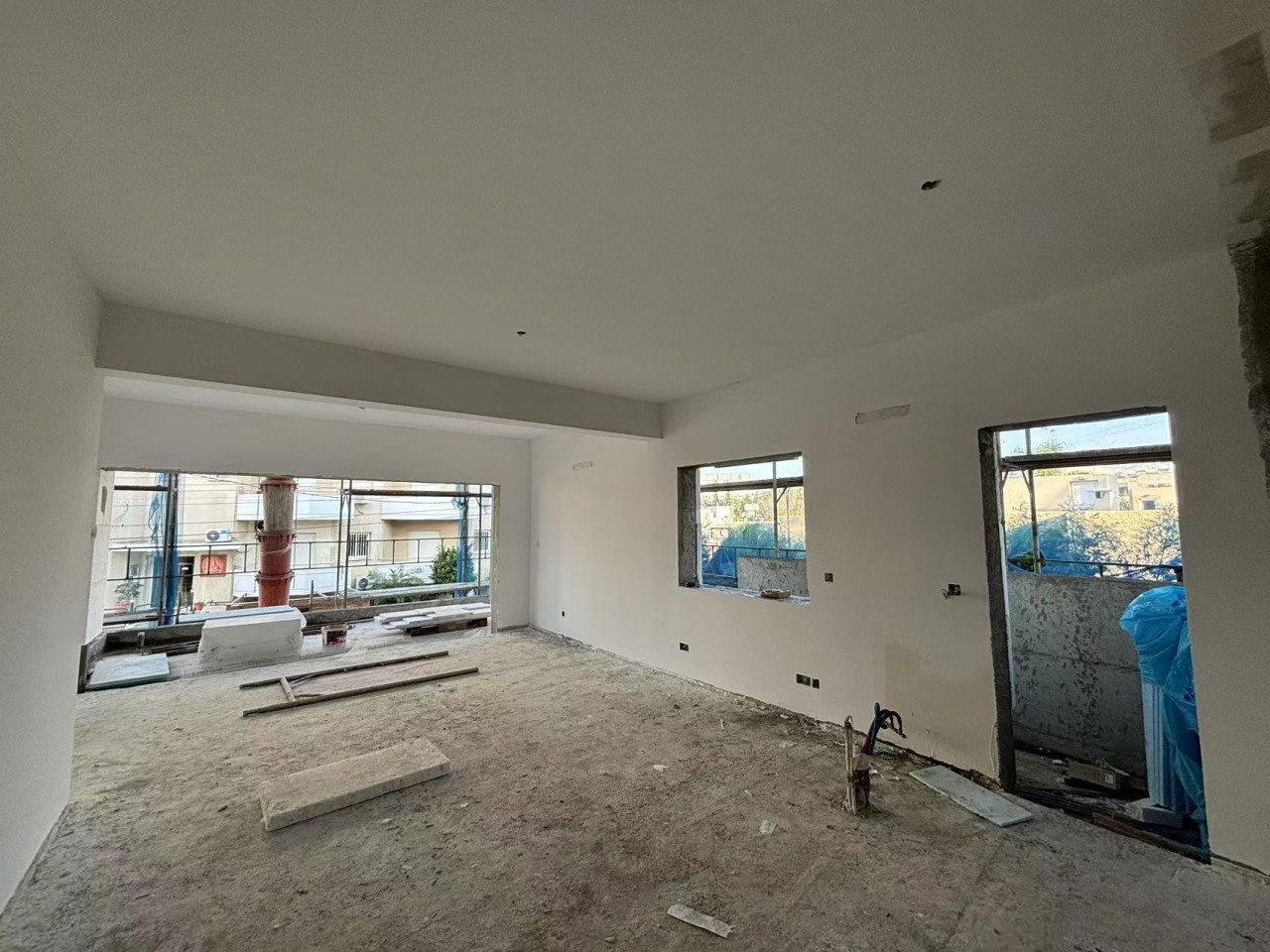 Apartment (Penthouse) in Polemidia (Kato), Limassol for Sale