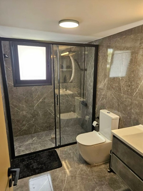 Apartment (Flat) in Mesa Geitonia, Limassol for Sale