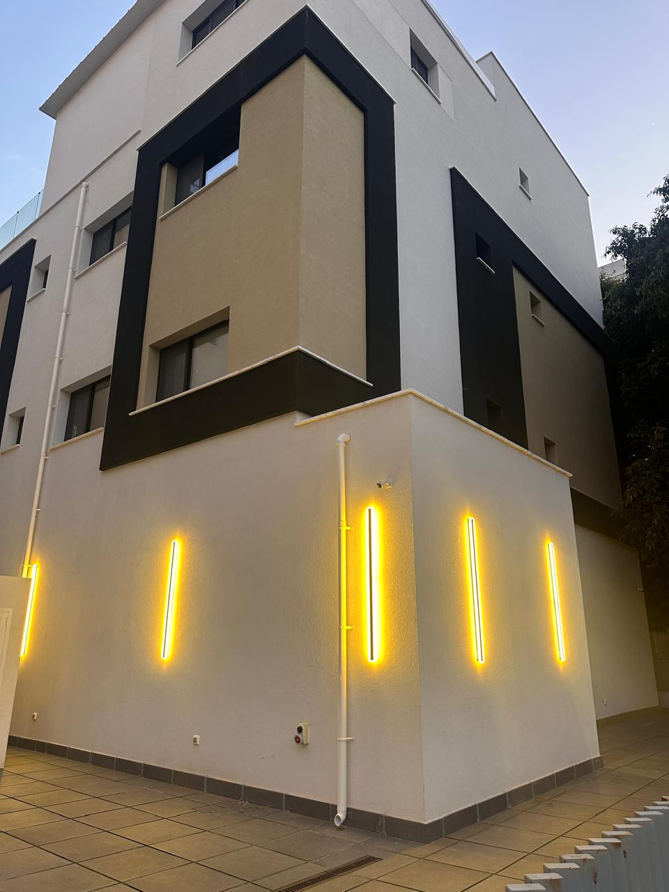Building (Default) in Neapoli, Limassol for Sale