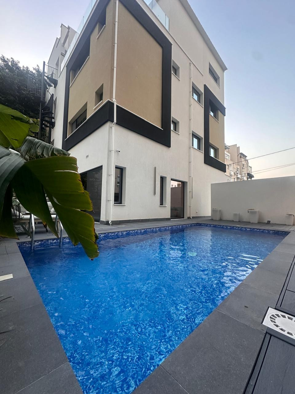 Building (Default) in Neapoli, Limassol for Sale