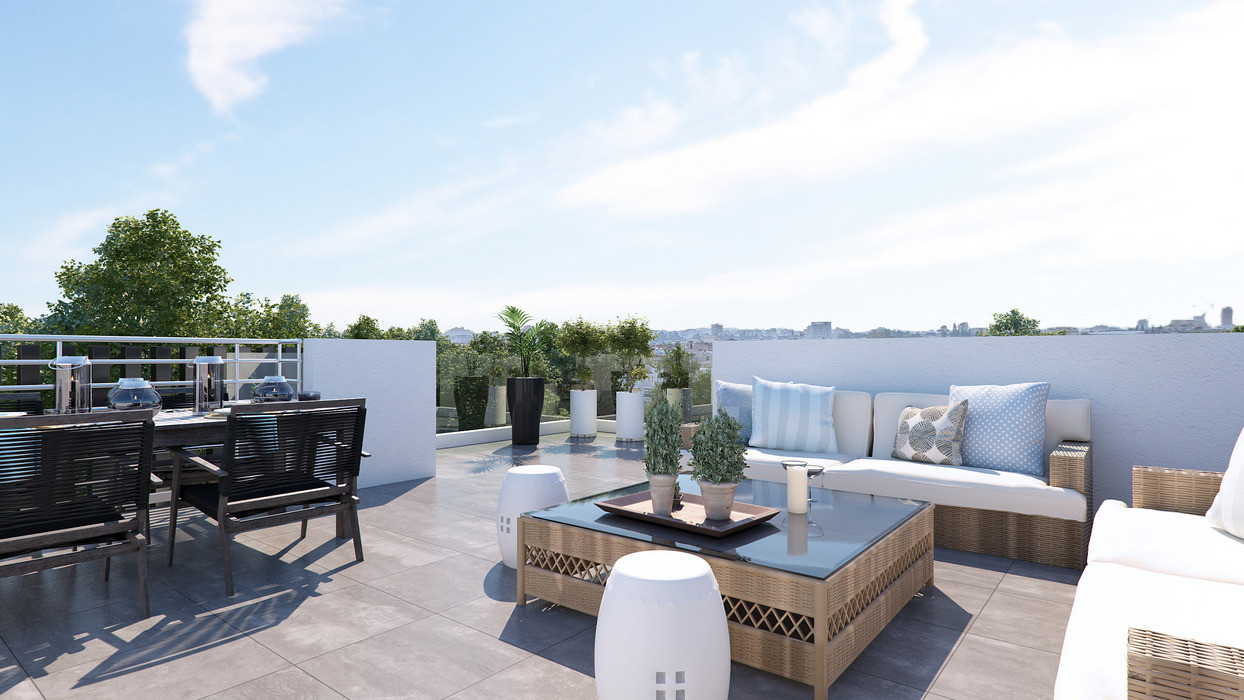 Apartment (Penthouse) in Agios Nikolaos, Larnaca for Sale